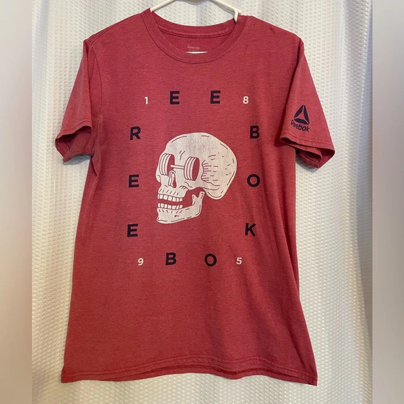 Reebok Red Skull Tee T-shirt Size Medium - Picture 1 of 8